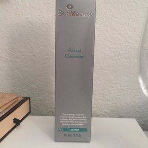 SKIN MEDICA: Facial cleanser!